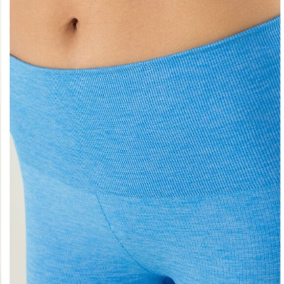 EC Lululemon In the Flow Crop II - Heathered Cornflower - Size 2 - Picture 3 of 6